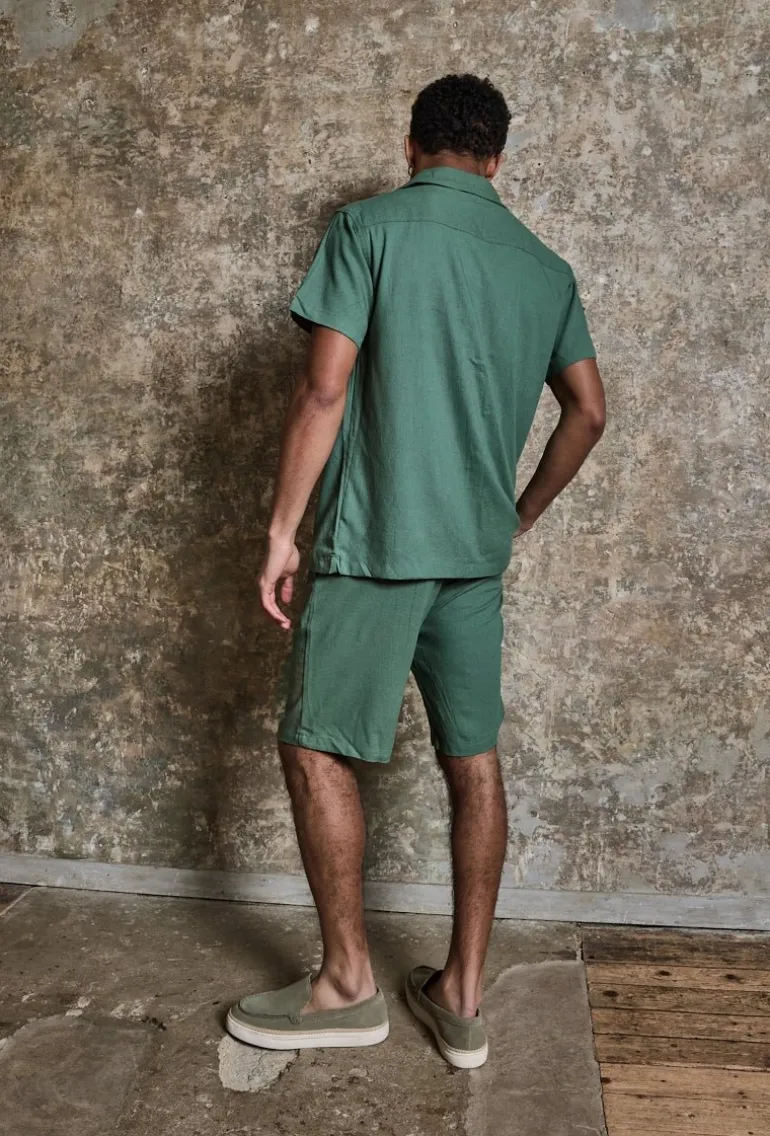 Ensemble uni chemise manches courtes short
