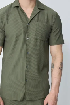 Ensemble uni plissé chemise et short