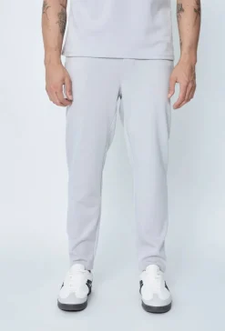 Ensemble uni t-shirt et pantalon