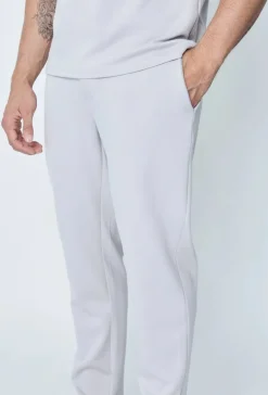 Ensemble uni t-shirt et pantalon