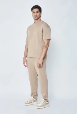 Ensemble uni t-shirt et pantalon