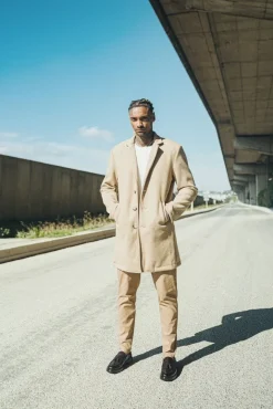 Manteau droit habillé