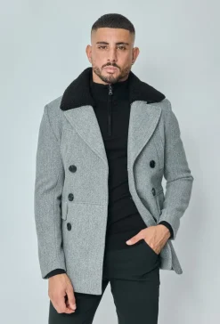 Manteau long boutonné