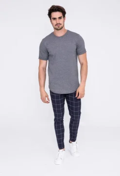 Pantalon à carreaux : style tendance pour homme