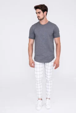 Pantalon à carreaux : style tendance pour homme