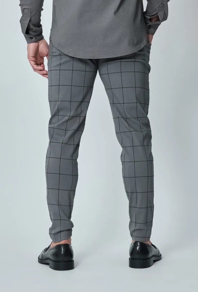 Pantalon à carreaux : style tendance pour homme