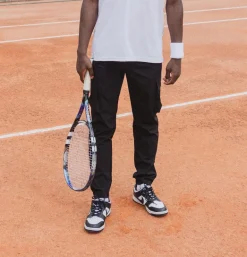 Pantalon ajustable avec ficelle au niveau de la taille