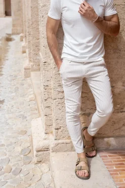 Pantalon chino à rayures