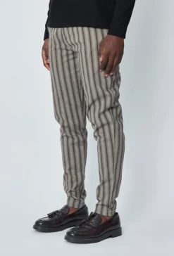 Pantalon chino à rayures