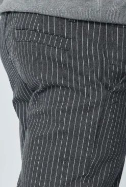 Pantalon chino à rayures