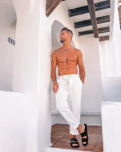 Pantalon chino classique uni