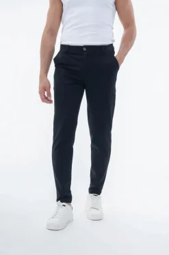 Pantalon chino classique uni