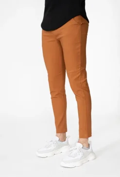 Pantalon chino classique uni