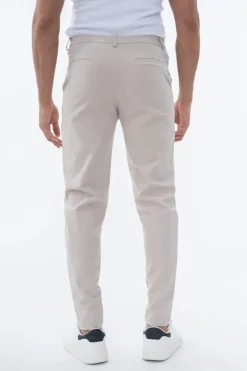 Pantalon chino classique uni