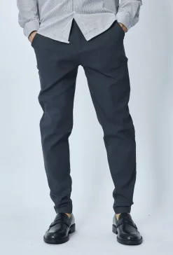Pantalon chino classique uni