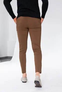 Pantalon chino tendance uni