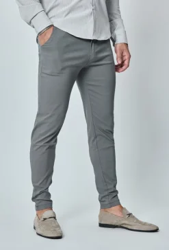 Pantalon chino tendance uni