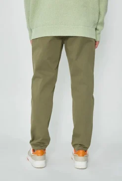 Pantalon droit uni avec patch géométrique