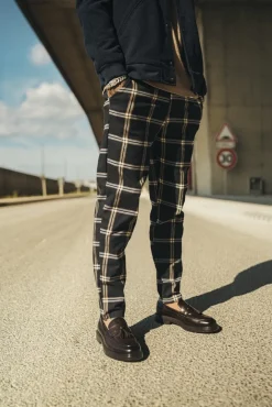 Pantalon habillé à carreaux