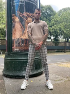 Pantalon habillé à carreaux