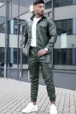 Pantalon jogger cargo similicuir