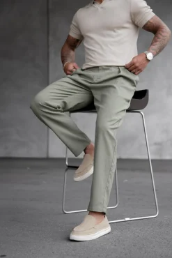 Pantalon tailleur contemporain