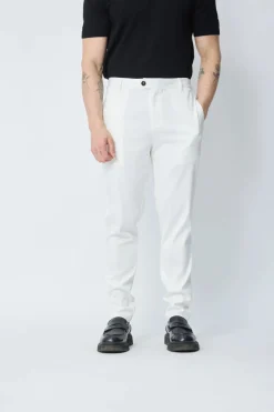 Pantalon uni urbain chic