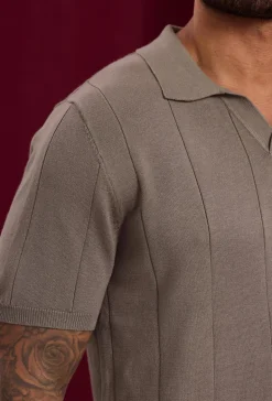 Pull à col chemise ouvert en v