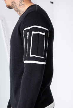 Pull à manches longues avec design carré et zip sur la manche