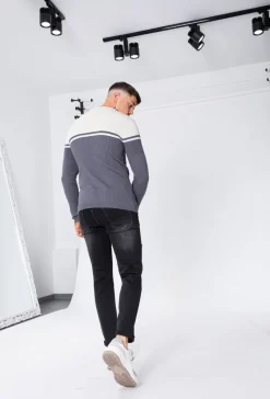 Pull léger avec col classique zippé