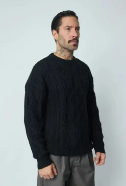 Pull tréssé à col rond