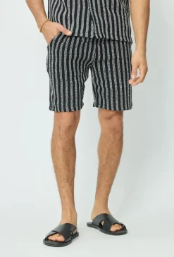 Short à rayures