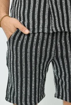 Short à rayures