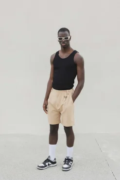 Short chic mi-longueur