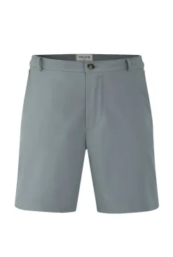 Short chino classique à coupe ajustée