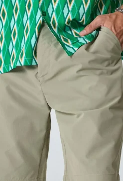 Short chino classique à coupe ajustée