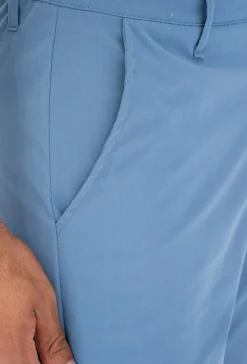 Short uni léger