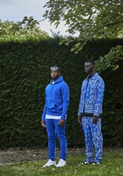 Sweat à capuche uni