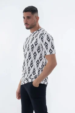 T-shirt à motifs flechés
