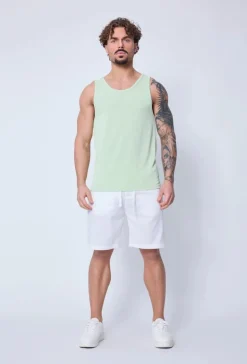 T-shirt débardeur côtelé slim qui épouse la silouette et met le coprs en valeur