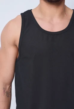 T-shirt débardeur côtelé slim qui épouse la silouette et met le coprs en valeur