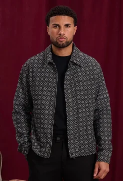 Veste à col chemise avec des motifs reguliers