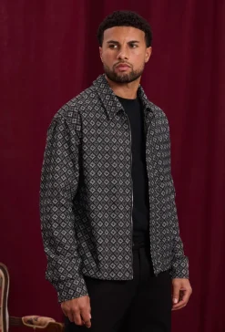 Veste à col chemise avec des motifs reguliers