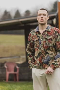 Veste à manches longues avec imprimé floral