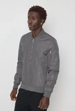 Veste à poche