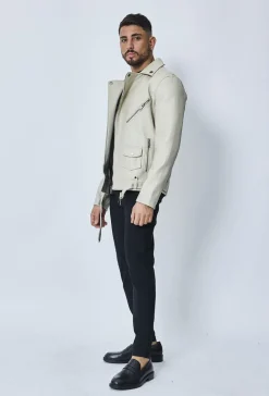 Veste avec ceinture