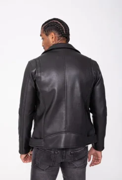 Veste avec ceinture