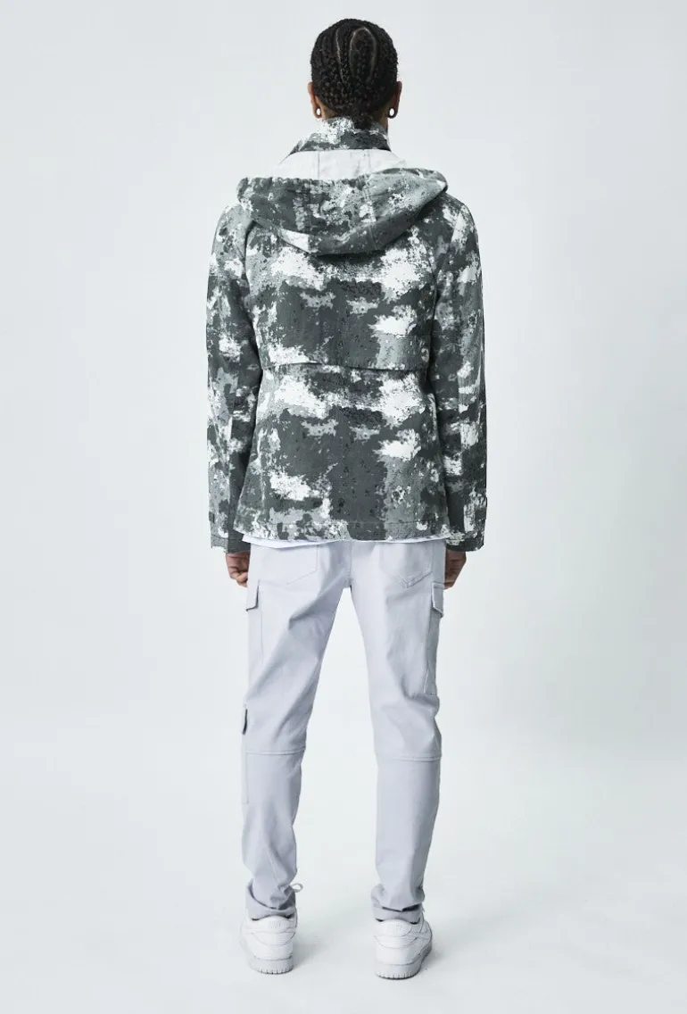 Veste coupe-vent camouflage à capuche