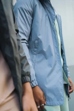 Veste imperméable à capuche