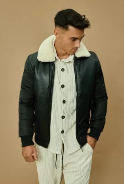 Veste matelassée avec un col à revers moumouté